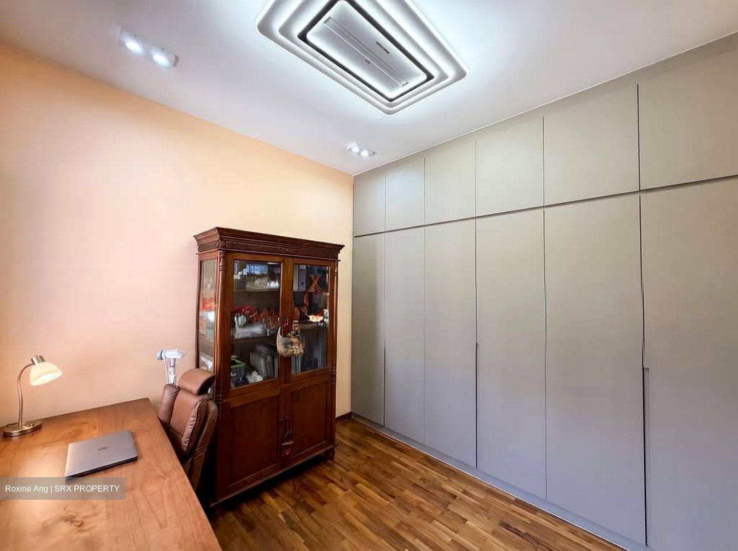 Seletaris (D27), Condominium #616090591
